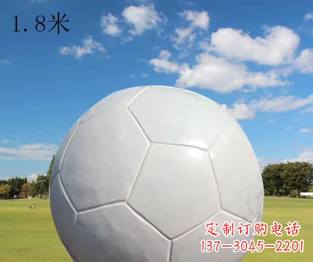 上海公园足球运动雕塑