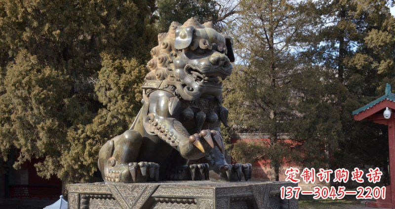 上海故宫青铜狮子雕塑