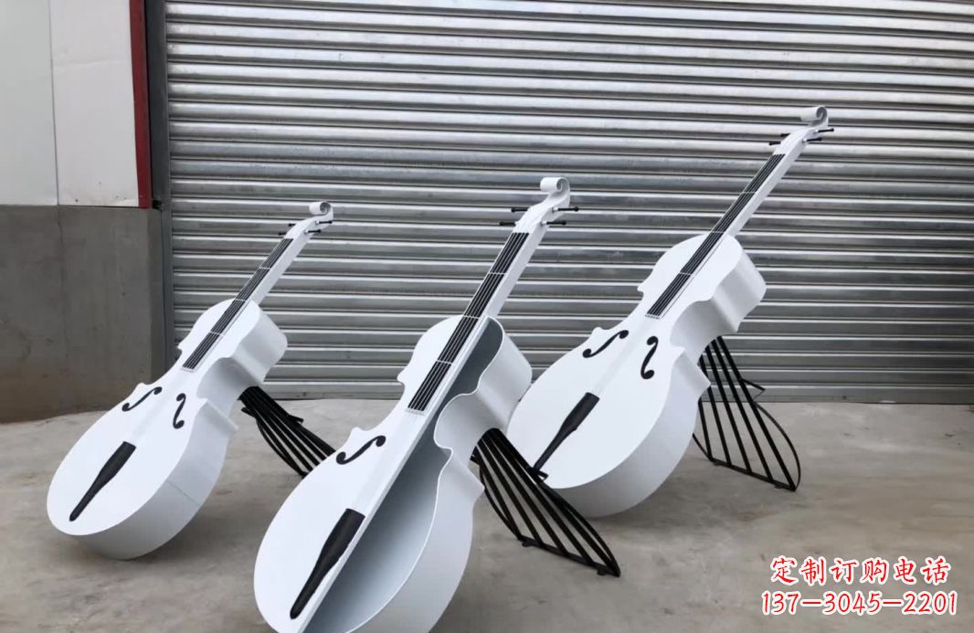 上海精美的不锈钢大提琴雕塑，让你的空间更加温馨