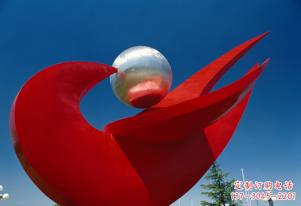 上海优雅而高雅的和平鸽雕塑
