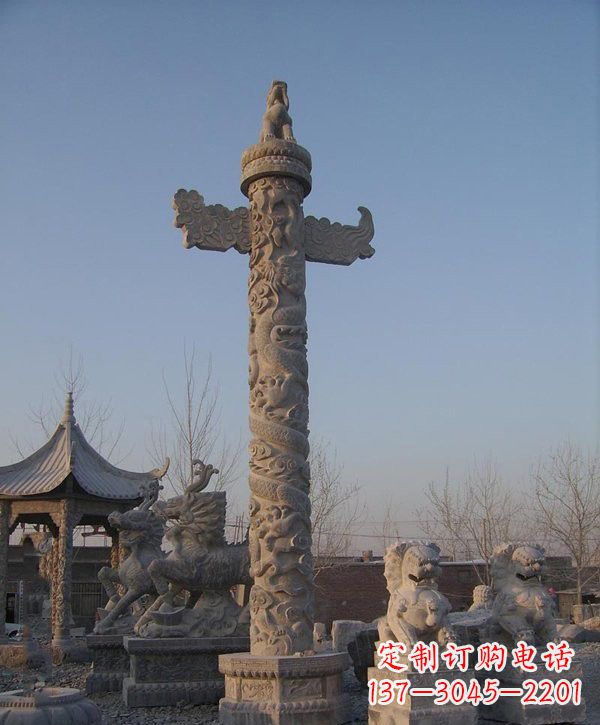 上海动感华表雕塑,为广场增添艺术魅力