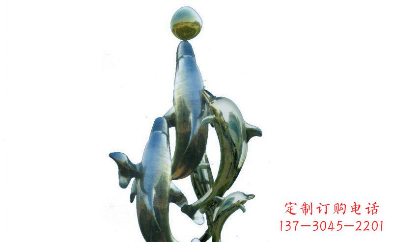 上海优雅而精致的海豚雕塑