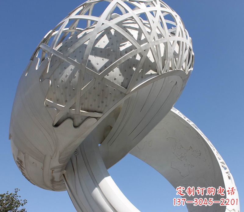 上海艺术品级不锈钢戒指雕塑