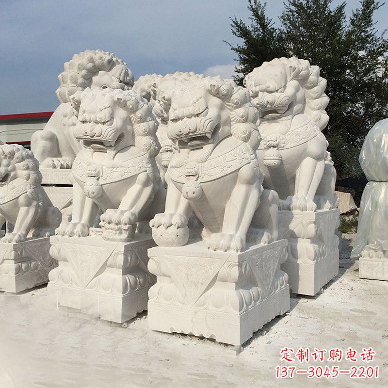 上海历史悠久的汉白玉狮子雕塑