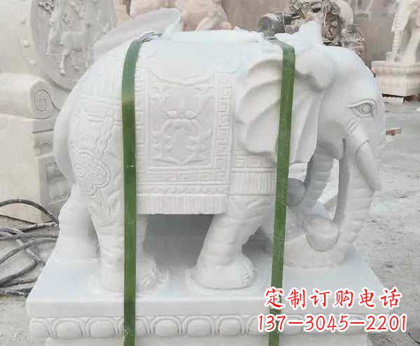 上海瑞气四溢的汉白玉招财大象雕塑