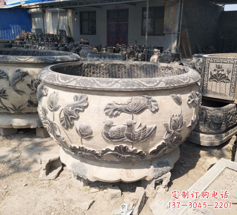 上海传统艺术、高雅精致,荷花鸳鸯石水缸精美雕塑