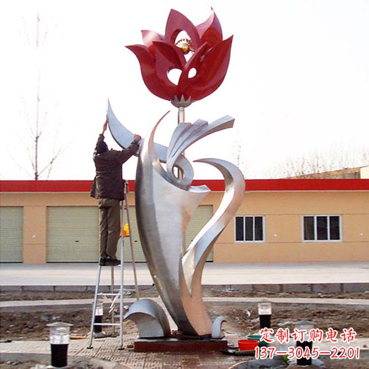 上海户外大型不锈钢雕塑玫瑰花