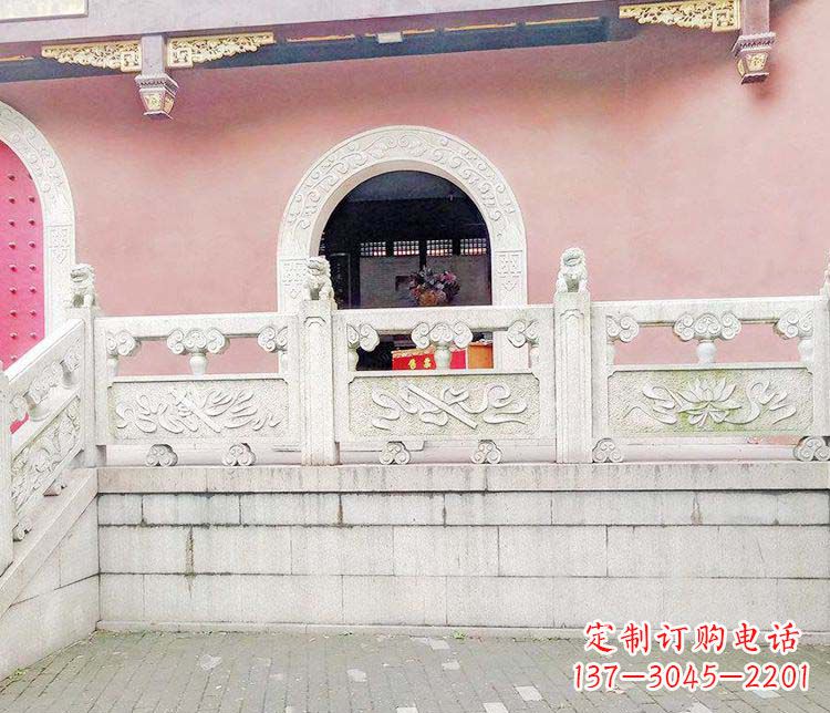 上海中领雕塑:大理石栏板雕塑