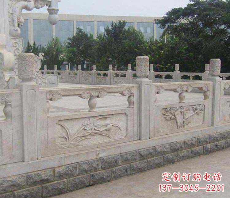 上海中领雕塑:精美石材栏板雕塑