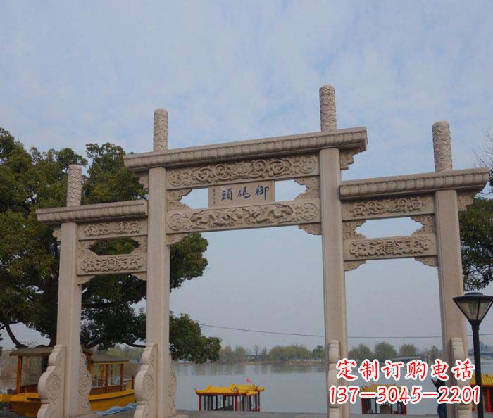 上海景区三门古典牌坊石雕