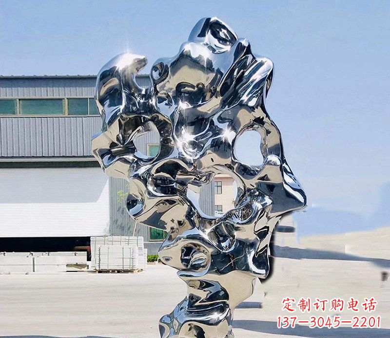 上海太湖石雕塑,完美结合不锈钢镜面