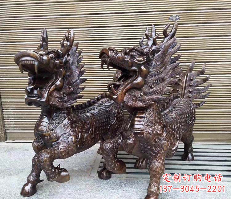 上海中领雕塑:专业定制酒店门口招财麒麟铜雕