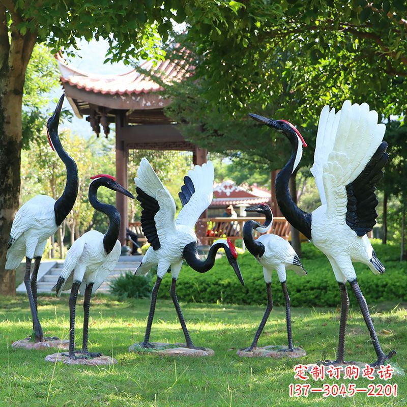 上海精美彩绘丹顶鹤雕塑