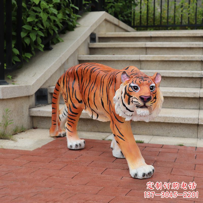 上海老虎玻璃钢仿雕塑—小区园林室外装饰品