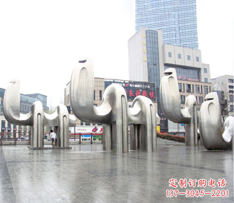 上海不锈钢骆驼雕塑,更添雅致风情
