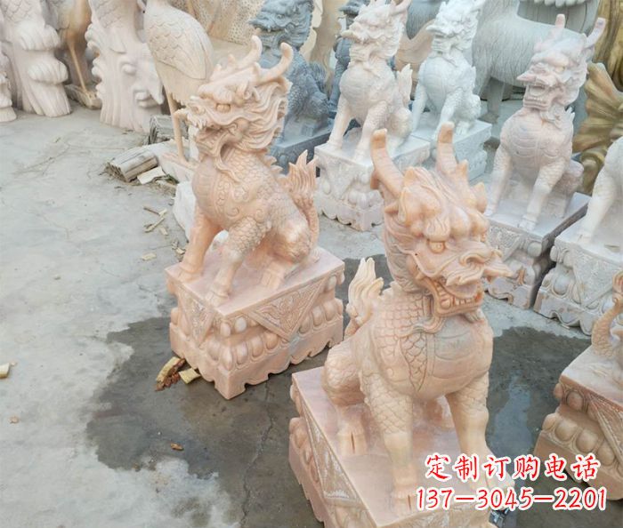 上海华丽夺目,雕琢精美的麒麟石雕