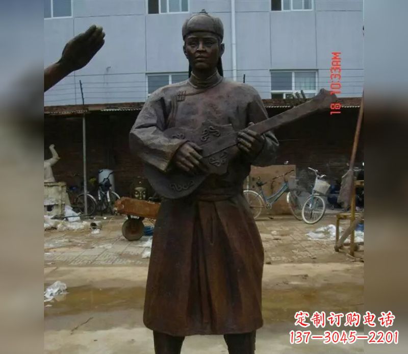 上海蒙古族男人演奏公园人物铜雕