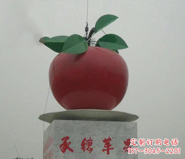 上海精美苹果雕塑,给空间增添独特风格