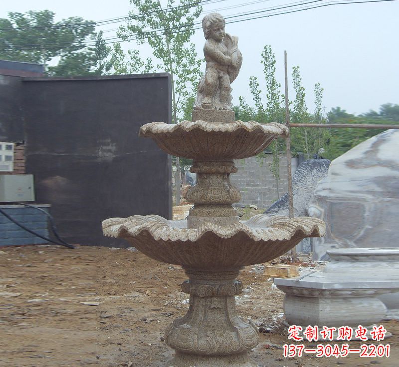 上海双手捧钵的石雕佛像