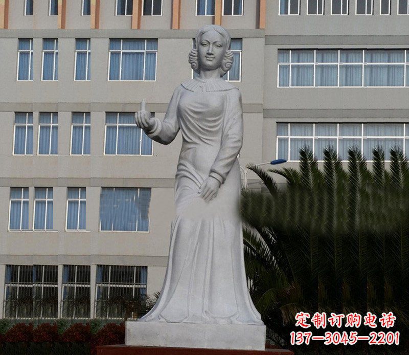 上海提灯天使弗洛伦斯·南丁格尔石雕 (2)