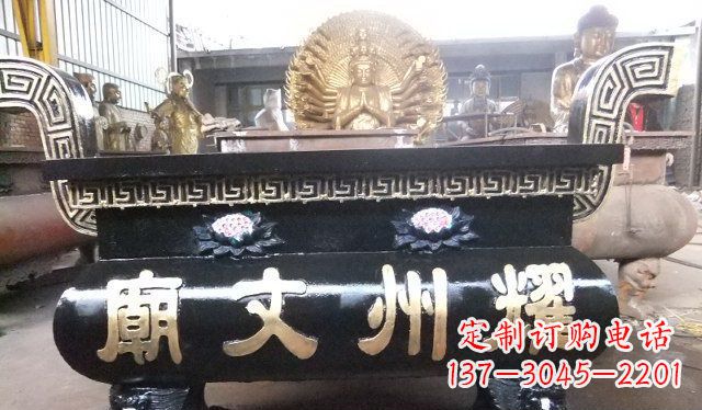 上海铁香炉寺庙雕塑