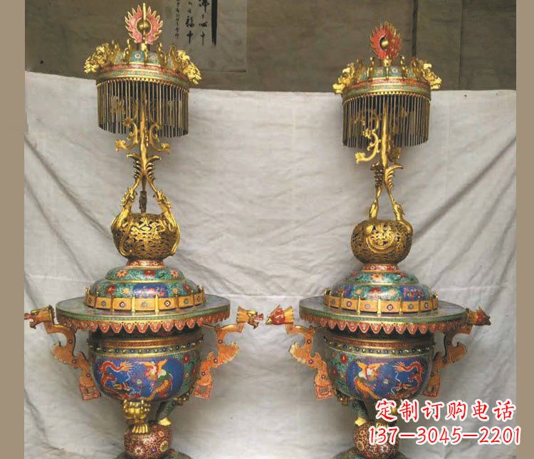 上海铜雕彩绘香炉景观摆件