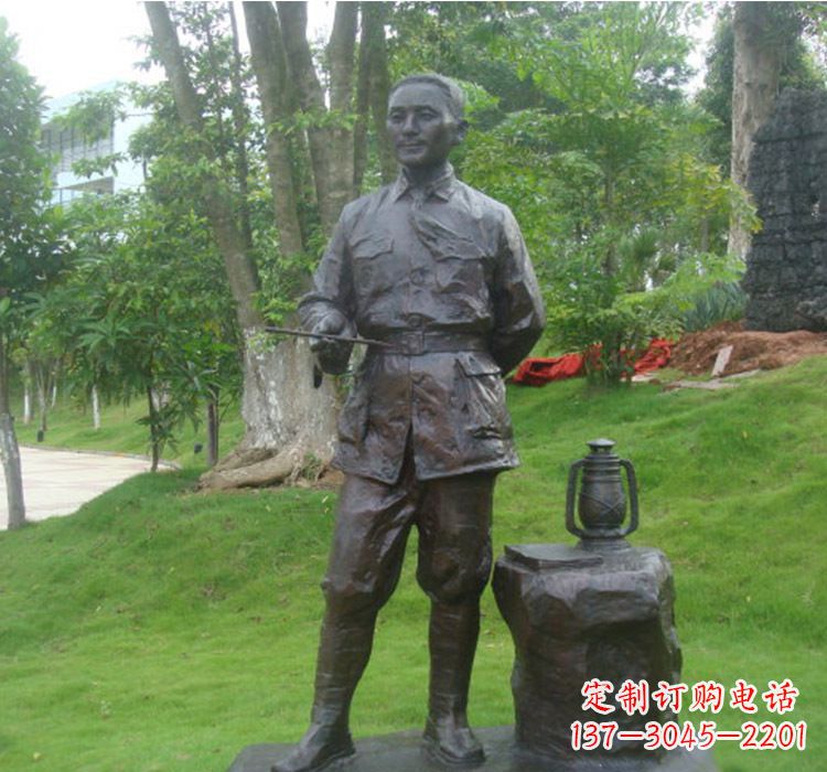 上海铜雕青年时期邓小平