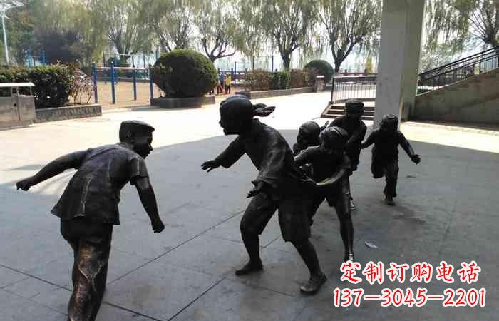 上海玩老鹰捉小鸡的儿童铜雕222