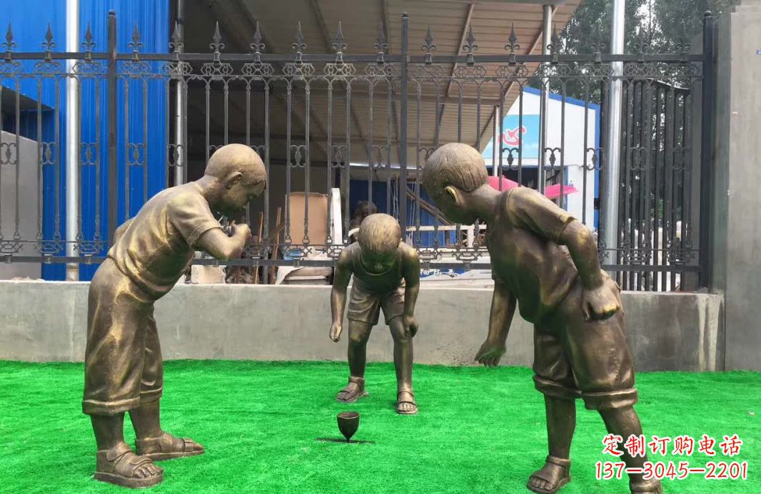 上海玩陀螺儿童铜雕塑
