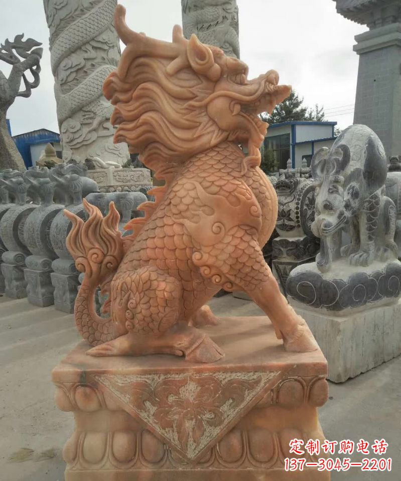 上海晚霞红麒麟雕塑1