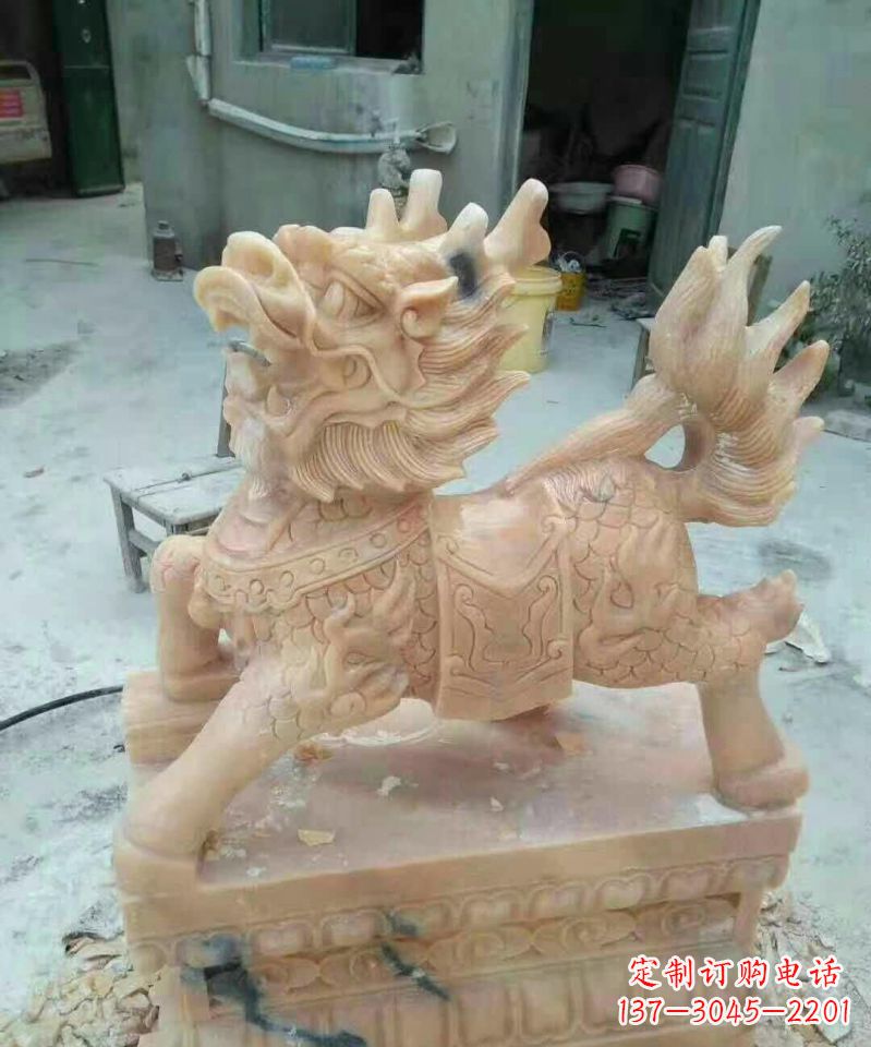 上海晚霞红麒麟雕塑112