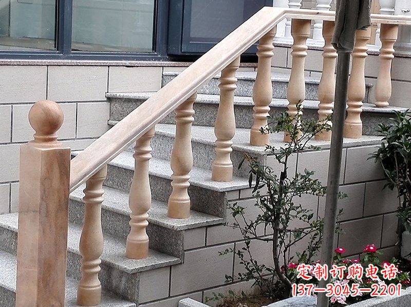上海晚霞红小区栏杆石雕