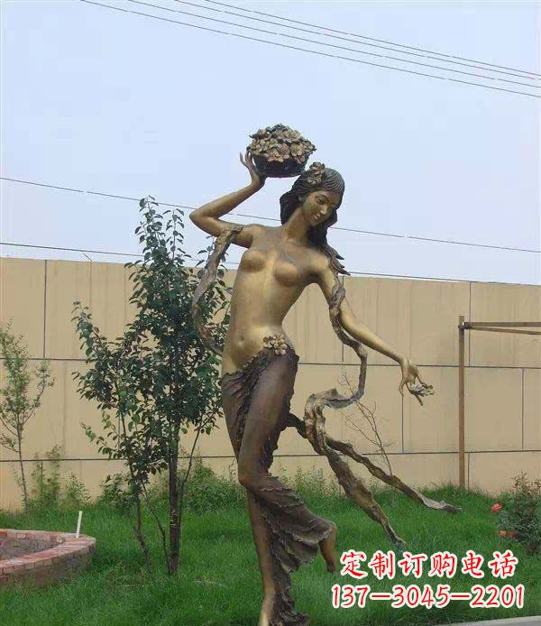 上海西方美女公园人物铜雕