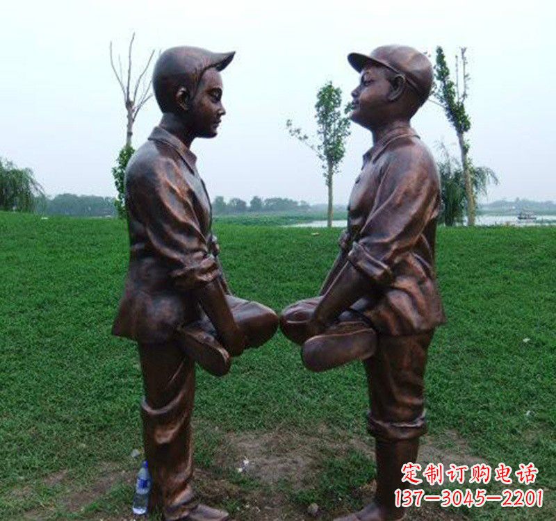 上海小孩斗鸡铸铜雕塑