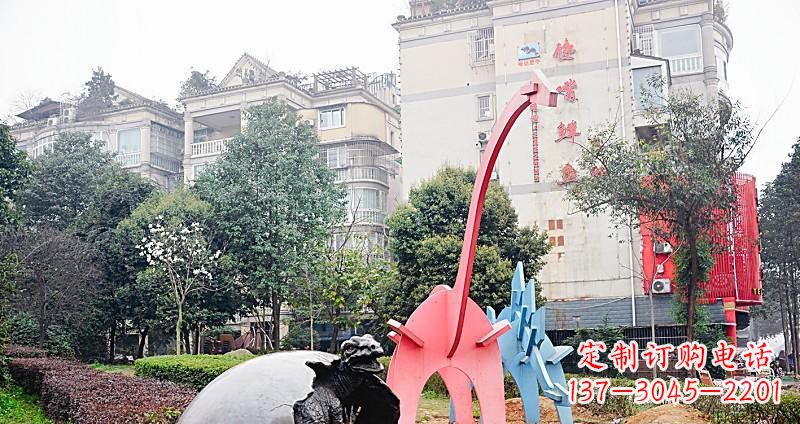 上海小区破壳而出的小恐龙景观铜雕