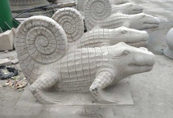 上海园林水池水景鳄鱼砂岩喷水雕塑